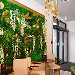 ホテル M-pire ベルリン