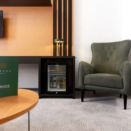 Hotell M-pire 4*